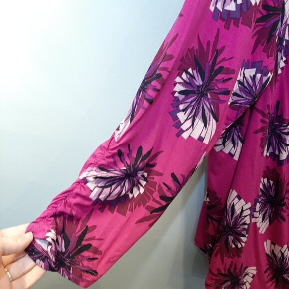 3/$20 IN EVERY STORY Floral Long Sleeve Top Cowl Neck Back Cut Out Ruched Flowy - Picture 5 of 13